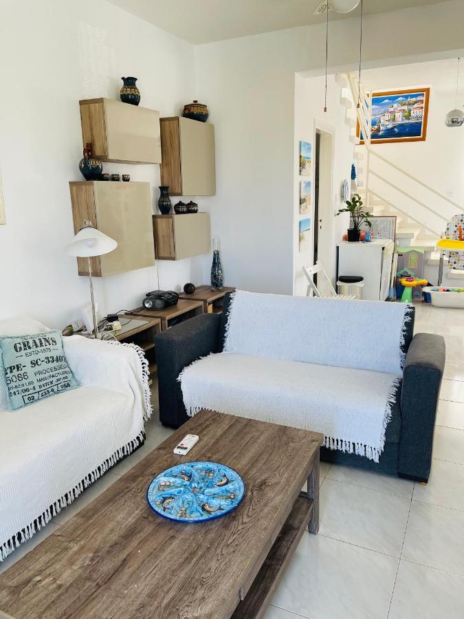 Peaceful Townhouse With Private Pool Near The Sea Apartment Paphos Exterior photo